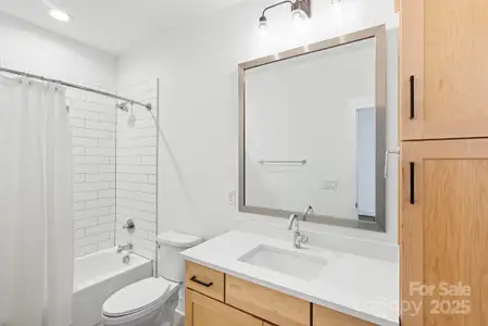 New construction Townhouse house 3026 Kalex Ct, Charlotte, NC 28204 - image 6