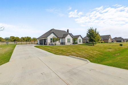 New construction Single-Family house 2045 Sunset Ridge Dr, Weatherford, TX 76087 - image