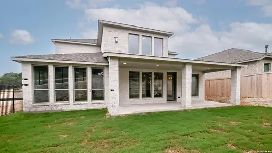 New construction Single-Family house 431 Canyon Path, San Antonio, TX 78258 plan 3395M - image 4