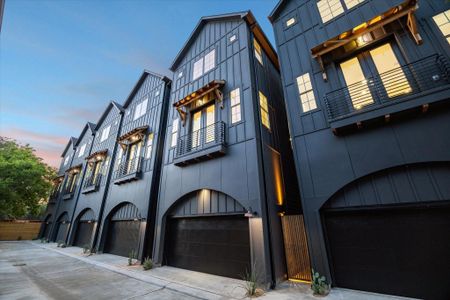 New construction Single-Family house 2213 Bevis St, Houston, TX 77008 - image