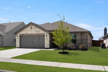 New construction Single-Family house 313 Comanche, Cleburne, TX 76033 - image