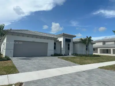New construction Single-Family house 13249 Sw 189 Ter, Miami, FL 33177 plan Edlin - image