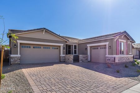 New construction Single-Family house 21723 E Roundup Way, Queen Creek, AZ 85142 Pinecrest- photo 1 1