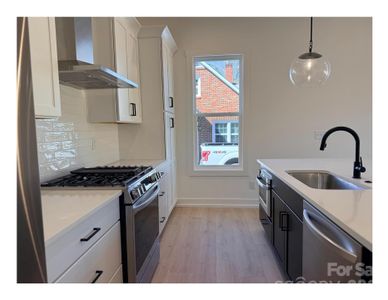 New construction Townhouse house 3922 Sarah Dr, Charlotte, NC 28208 - image 8