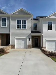 New construction Townhouse house 121 Greenview Lot 1304 Ct, Homer, GA 30547 - image