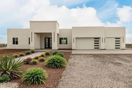 New construction Single-Family house 37911 W Rancho Dr, Tonopah, AZ 85354 - image