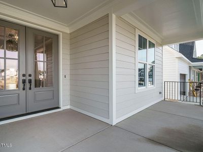 003-1280x960-front-porch