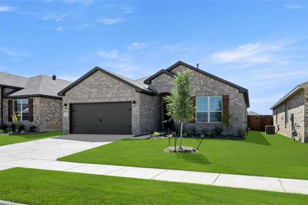 New construction Single-Family house 1913 Seminole Dr, Cleburne, TX 76033 plan Hamilton - image