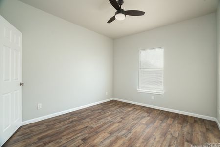 New construction Single-Family house 3715 Commercial Ave, San Antonio, TX 78221 null- photo 23 23