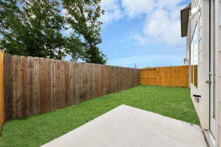 New construction Single-Family house 13109 Moncloa Dr, Houston, TX 77047 - image 3