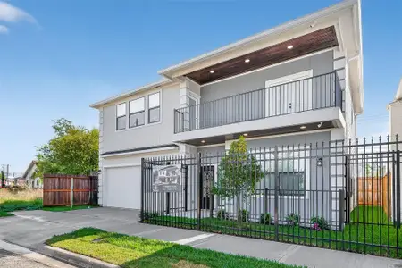 New construction Single-Family house 3344 Sanders St, Houston, TX 77004 - image
