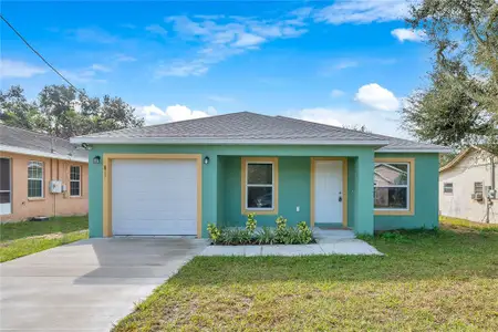 New construction Single-Family house 833 3Rd Ave, Lake Wales, FL 33859 - image