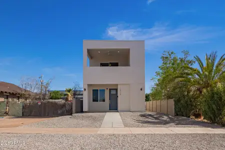 New construction Single-Family house 1913 W Adams St, Phoenix, AZ 85009 null- photo 1 1