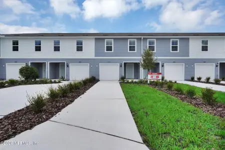 New construction Townhouse house 10130 Whistling Pne Ct, Jacksonville, FL 32221 - image
