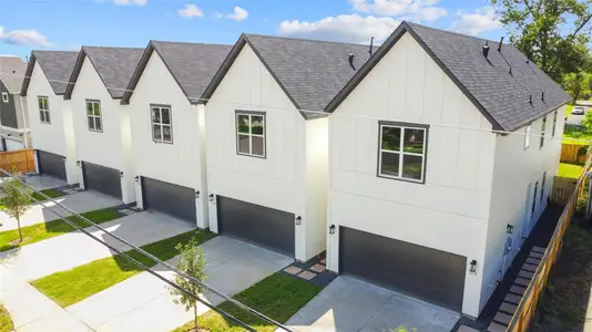 New construction Single-Family house 311 Marcella St, Unit A, Houston, TX 77091 - image