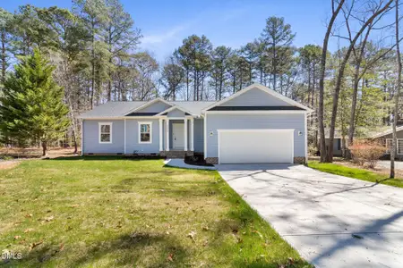 New construction Single-Family house 6008 Cypress Pt, Sanford, NC 27332 - image