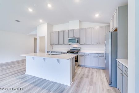 New construction Single-Family house 3016 Monroe Lakes Ter, Green Cove Springs, FL 32043 Plan 2239- photo 5 5