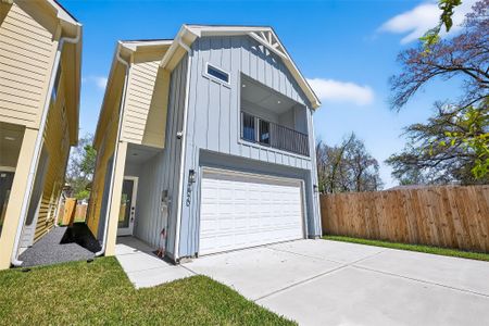 New construction Single-Family house 2020 Wavell St, Houston, TX 77088 - image