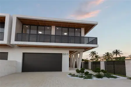 New construction Single-Family house 8811 Sw 56 St, Miami, FL 33165 null- photo 0