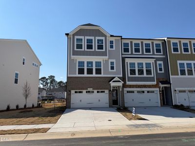 New construction Townhouse house 10025 Secluded Garden Dr, Unit 163, Apex, NC 27523 - image