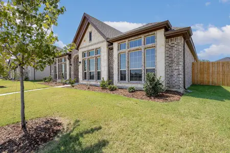 New construction Single-Family house 1035 Beaverbrook Ln, DeSoto, TX 75115 null- photo 1 1