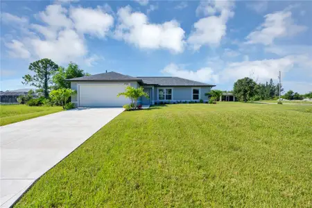 New construction Single-Family house 2227 Nw 6Th Pl, Cape Coral, FL 33993 - image