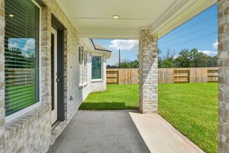 New construction Single-Family house 1689 Hopson Ranch Dr, Conroe, TX 77301 plan The Henderson (L404) - image