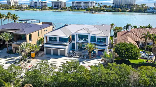 New construction Single-Family house 19709 Harbor Rd, Jupiter, FL 33469 - image