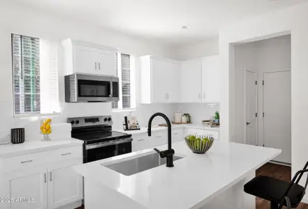New construction Single-Family house 16875 N 12Th St, Unit 13, Phoenix, AZ 85020 null- photo 0