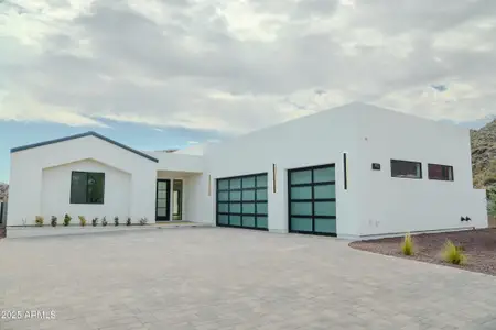 New construction Single-Family house 9027 S 19Th St, Phoenix, AZ 85042 - image