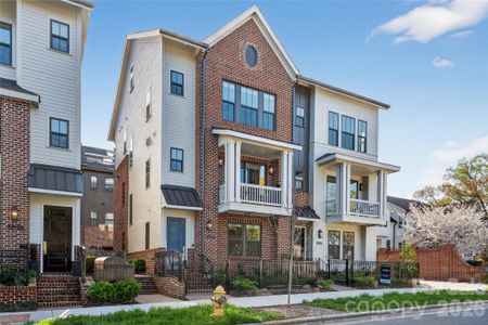 New construction Townhouse house 3111 Pinehurst Pl, Charlotte, NC 28209 - image