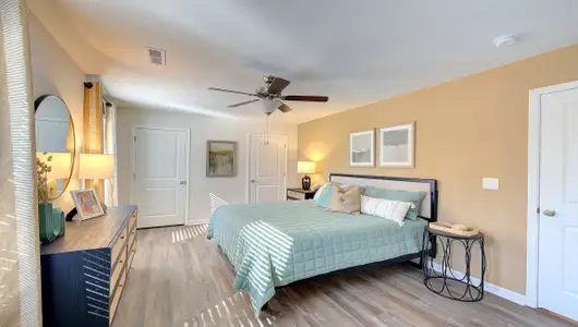 Aberdeen Place by D.R. Horton in Asheville - image