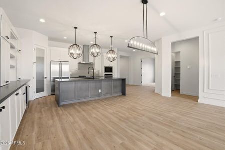 New construction Single-Family house 7379 W Lisbon Ln, Peoria, AZ 85381 - image 8