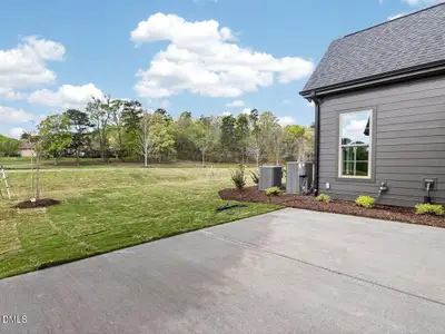 New construction Townhouse house 1003 Coldspring Cir, Durham, NC 27705 plan Townhome B Interior - image 4