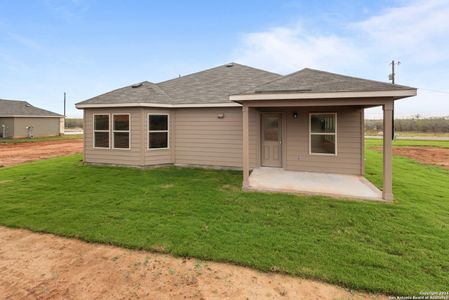 New construction Single-Family house 113 Reno Trl, Floresville, TX 78114 Ellsworth- photo 33 33