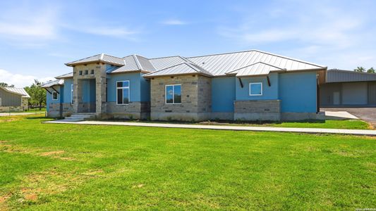New construction Single-Family house 731 County Rd 356, Adkins, TX 78101 - image