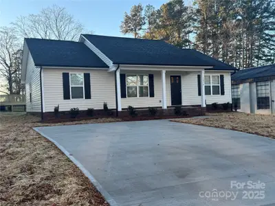 New construction Single-Family house 1014 N Main St, China Grove, NC 28023 null- photo 0