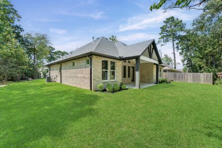 New construction Single-Family house 40 Stanford Ct, Montgomery, TX 77356 - image 3