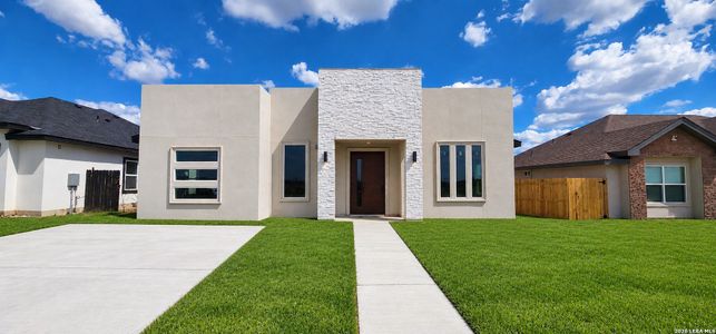 New construction Single-Family house 3165 Mauricio Libson Blvd, Unit N/A, Eagle Pass, TX 78852 - image