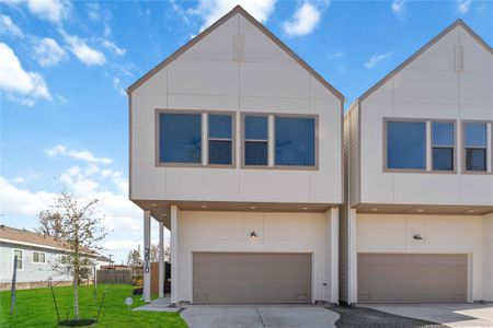 New construction Single-Family house 3508 Delhi St, Houston, TX 77022 - image