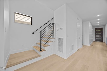 New construction Townhouse house 810 Culpepper Ln, Raleigh, NC 27610 - image 10