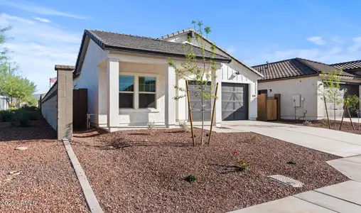 New construction Single-Family house 23460 W Burton Ave, Buckeye, AZ 85326 Finlay- photo 0
