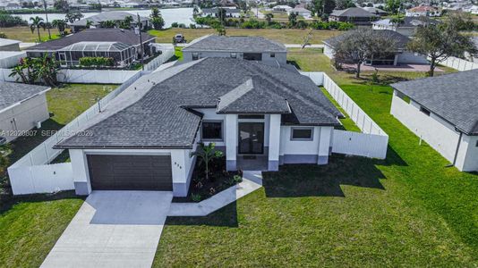 New construction Single-Family house 836 Ne 6Th Pl, Cape Coral, FL 33909 - image