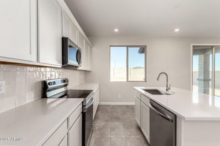 New construction Single-Family house 23188 W Florence Ave, Buckeye, AZ 85326 plan Antelope - image 6