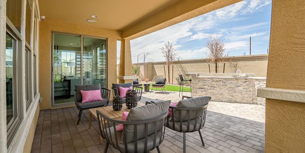 New construction Single-Family house 932 W Macaw Drive, Queen Creek, AZ 85140 Citrine- photo 22 22