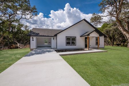 New construction Single-Family house 432 Canyon Lake Dr, Bandera, TX 78003 - image
