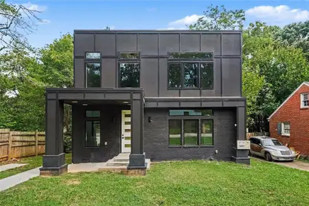 New construction Single-Family house 2402 Lynn Iris Dr, Decatur, GA 30032 - image
