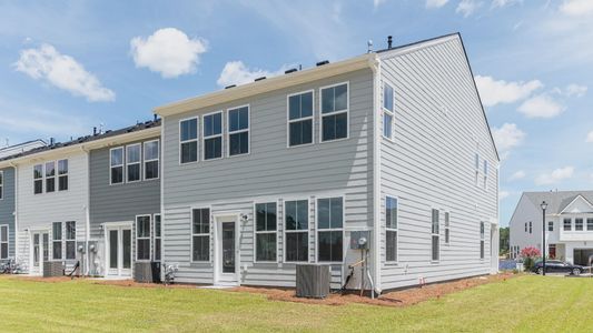 New construction Townhouse house 571 Trotters Ln, Moncks Corner, SC 29461 Heron- photo 11 11