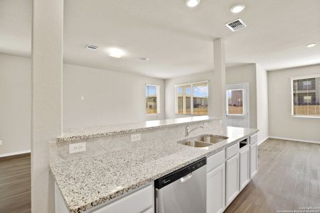 New construction Single-Family house 15075 Homing Meadow, San Antonio, TX 78253 The Emerald- photo 6 6