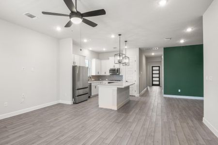 New construction Single-Family house 303 Kings Pine Dr, Dripping Springs, TX 78620 Highland- photo 13 13